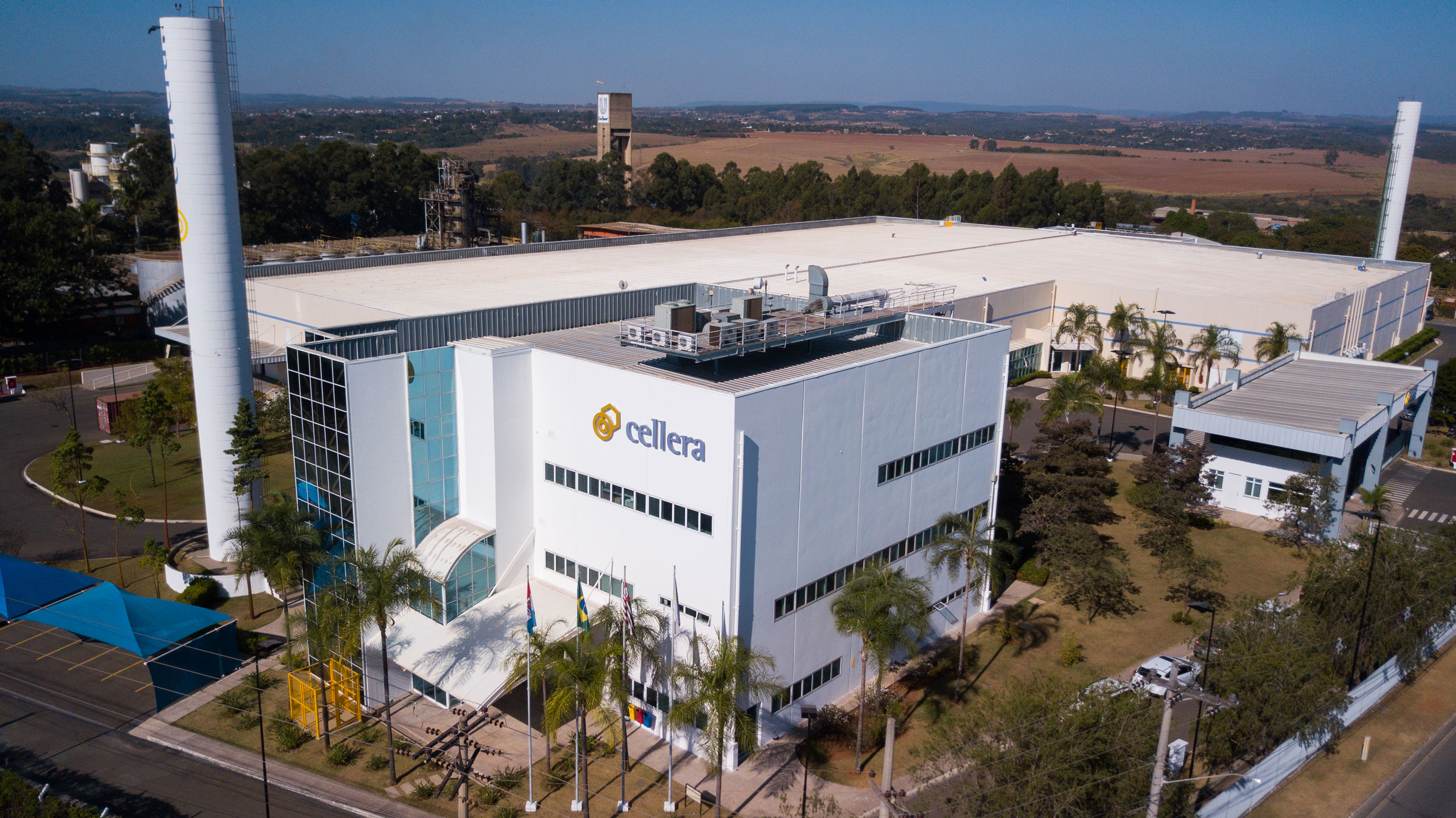 Imagem institucional representando a aquisição da Cellera Farma e sua estratégia de expansão no mercado farmacêutico